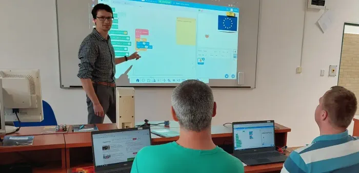 Algoritmizace a programování s využitím Scratch