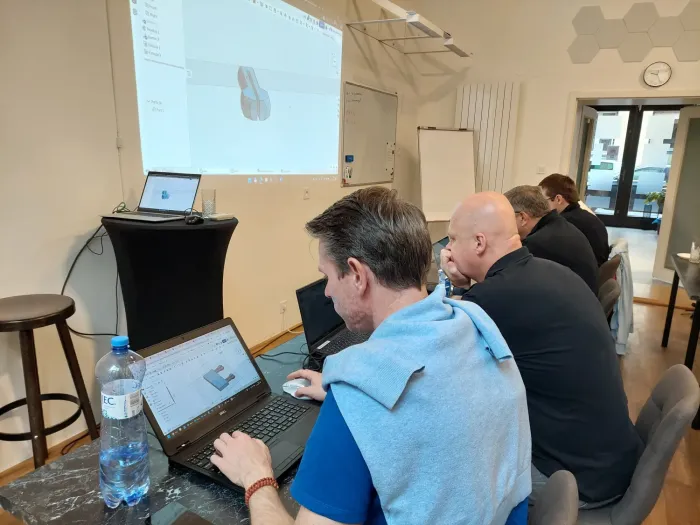 Sestavy a pokročilé techniky parametrického modelování (3D tisk a 3D modelování)